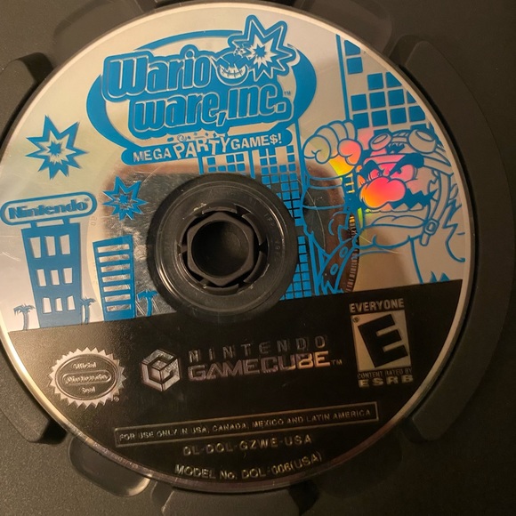 Wario Ware Inc, 2004 GameCube game with original flyers and booklet - Picture 2 of 2